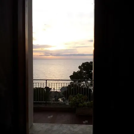 63 Via Castello Romano Laigueglia